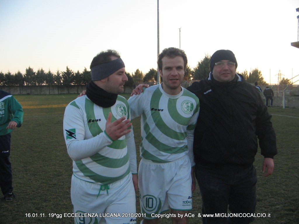 Il protagonista di giornata...Angelo Raffaele VENEZIA coccolato fra attcco e dirigenza...(Foto: Miglionicocalcio.it)