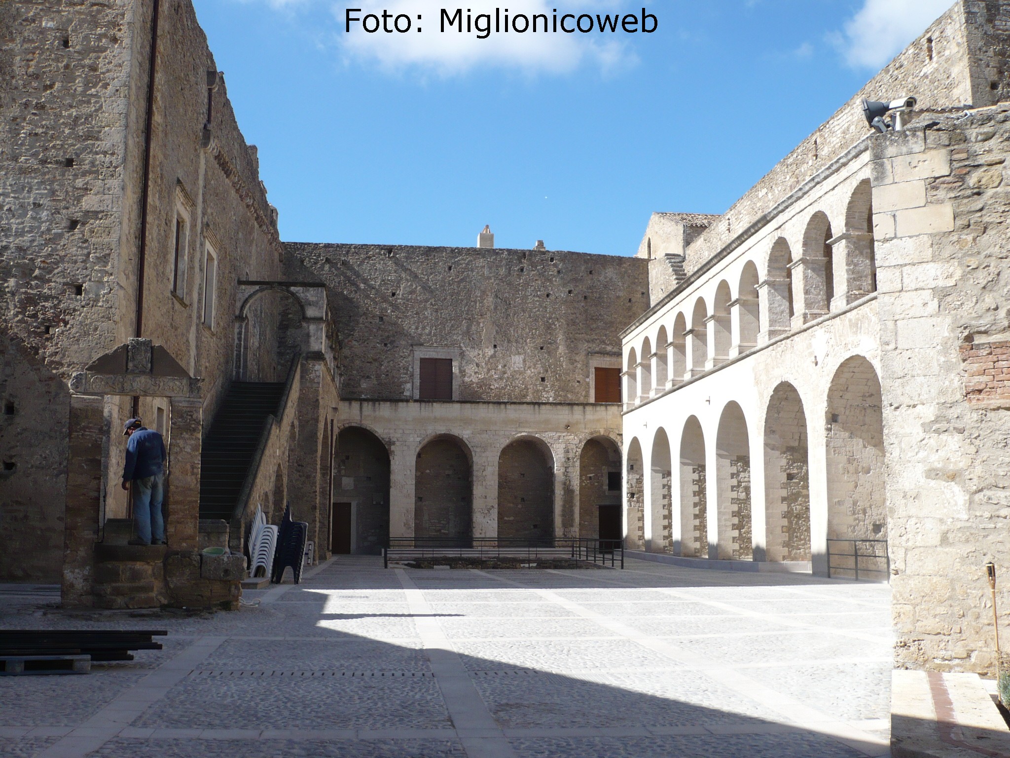 Corte del Castello del Malconsiglio di Miglionico