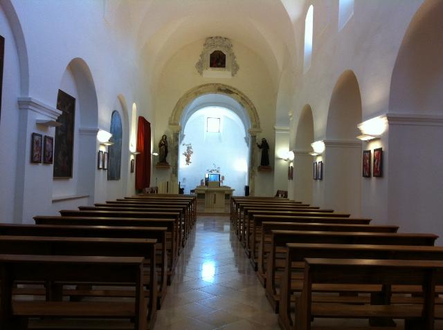 Miglionico. Chiesa del SS. Crocifisso (Fot: www. sassiland.com )
