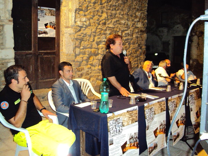 Presentazione del libro a Grottole (Foto: dalla rete)