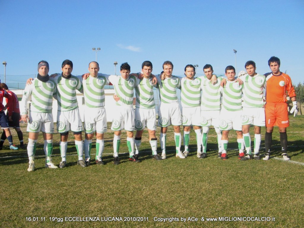 Una formazione del Miglionico Calcio (Foto: Miglionicocalcio.it)