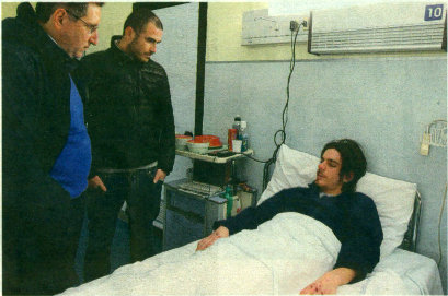Salvatore Moro in ospedale ha ricevuto la visita del capitano e di un dirigente del Pozenza (Foto: La Gazzetta del Mezzogiorno)